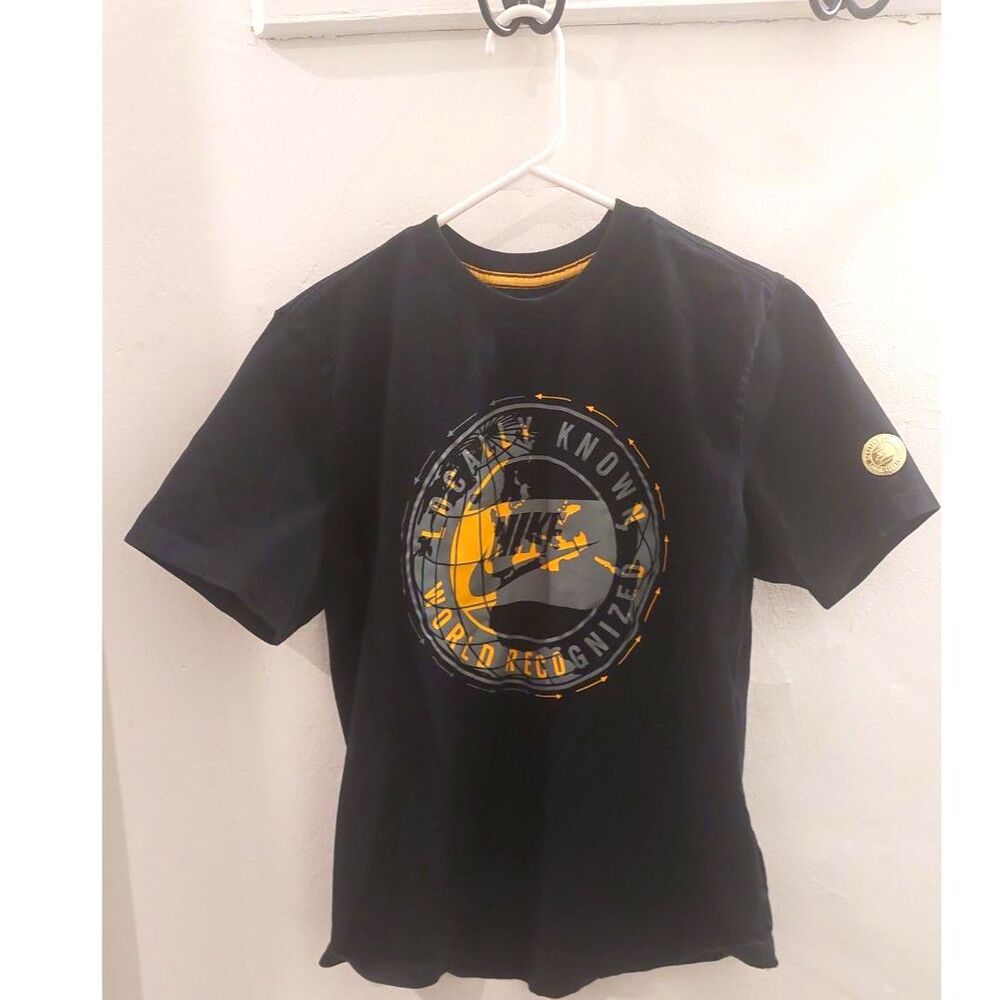 Nike World Recognized Global Graphic T-Shirt Black Men’s Medium